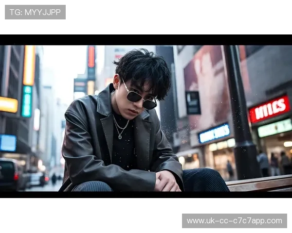 足球球星高冷气质头像男神形象展现沉稳魅力与独特风采