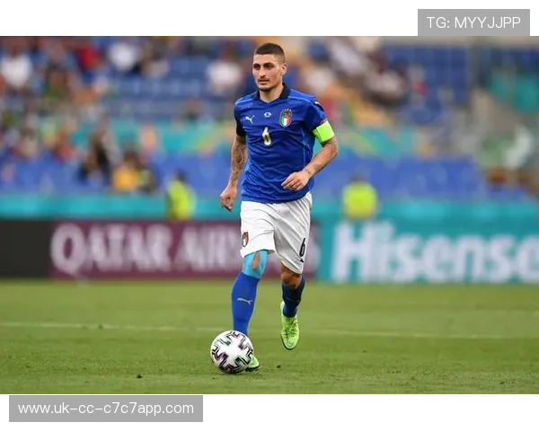 足球界矮个子球星盘点 谁是身高最矮却最具传奇色彩的球员 足球界矮个子球星盘点 谁是身高最矮却最具传奇色彩的球员